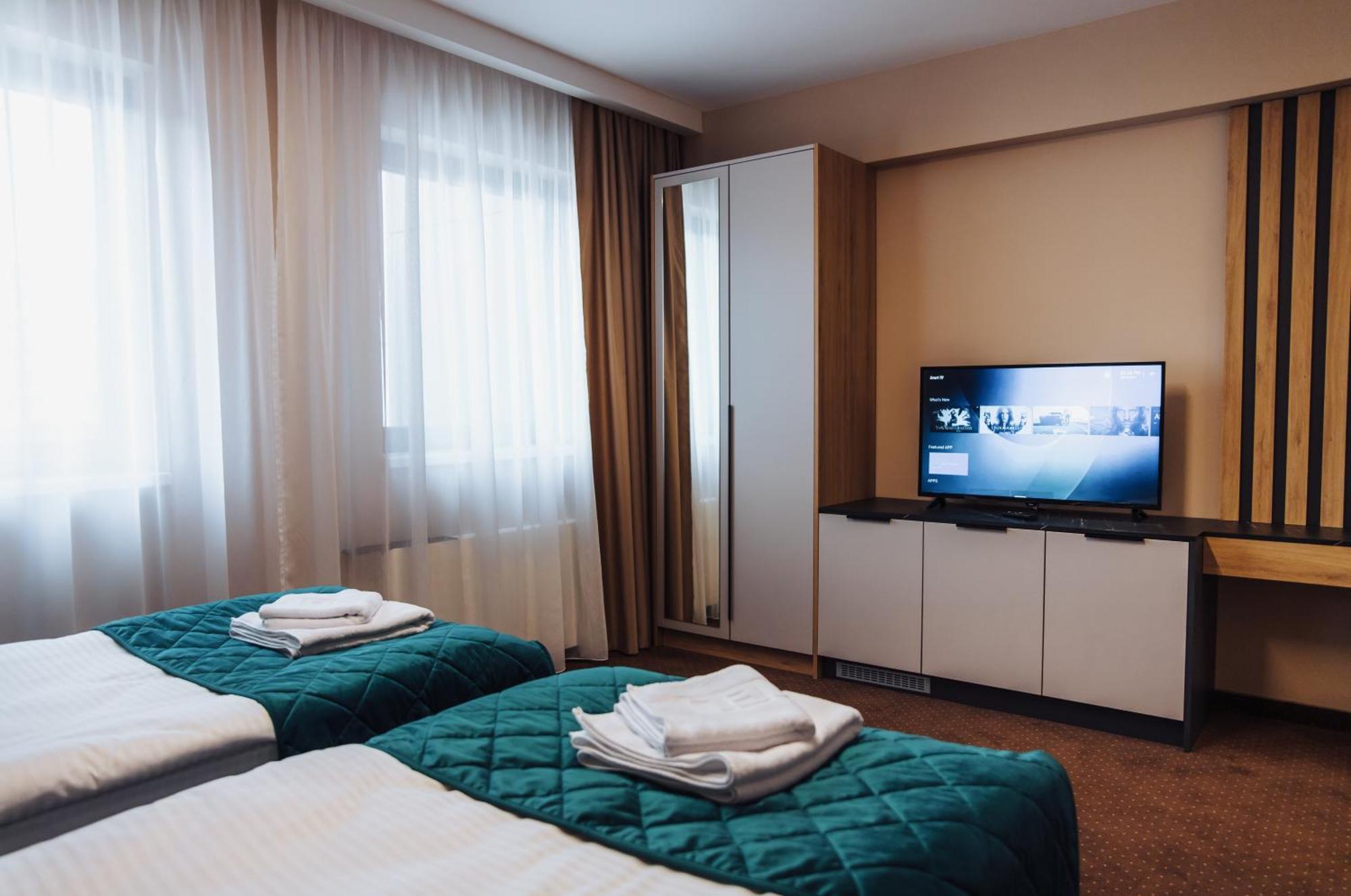 Hotel Brcko Gas Sarajevo Lukavica Exterior foto